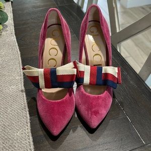 Authentic Brand new pink Gucci heels size 39